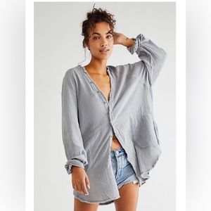 SOLD Crosspost: we the free / free people summer daydream button down